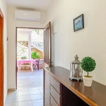 Zak Apartment *
