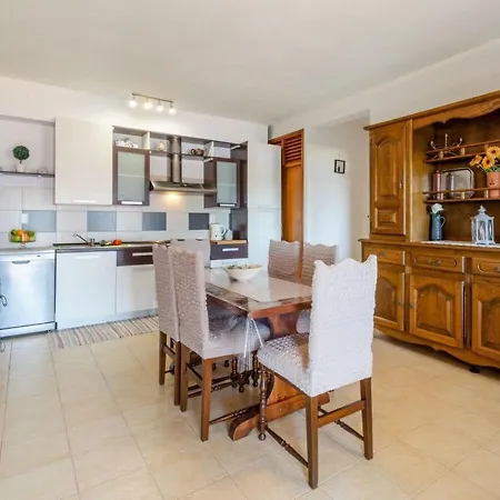 Zak Apartment