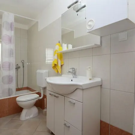 Apartment Zak Potirna