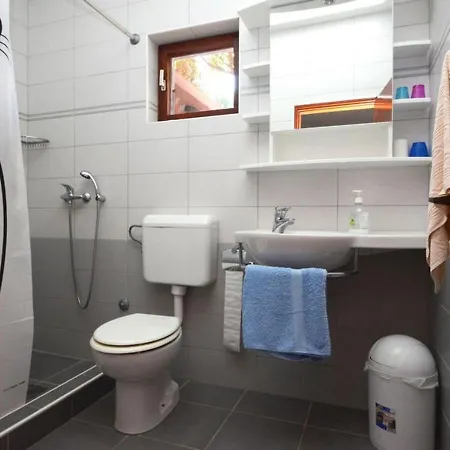 Zak Apartment *